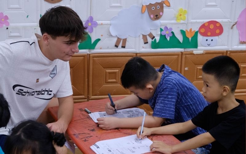 Trung tâm Ngoại ngữ và Tin học Kiến Vàng Tuyên Quang