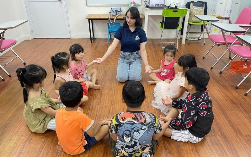 Trung tâm Tiếng Anh Hello Quảng Ngãi