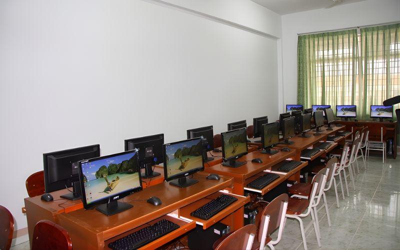 Trung tâm ngoại ngữ Bách Khoa Việt (BKV) Nghệ An