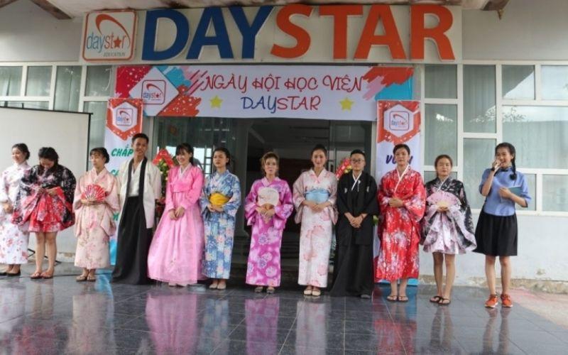 Trung tâm Ngoại Ngữ Daystar Quảng Ngãi Trung tâm Ngoại Ngữ Daystar Quảng Ngãi